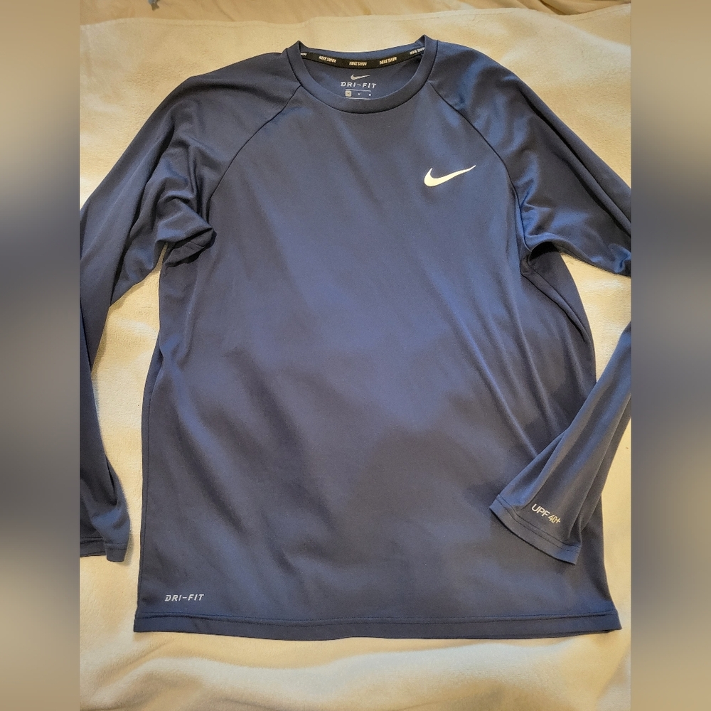 Nike Dri-FIT Shirt in Navy Blue